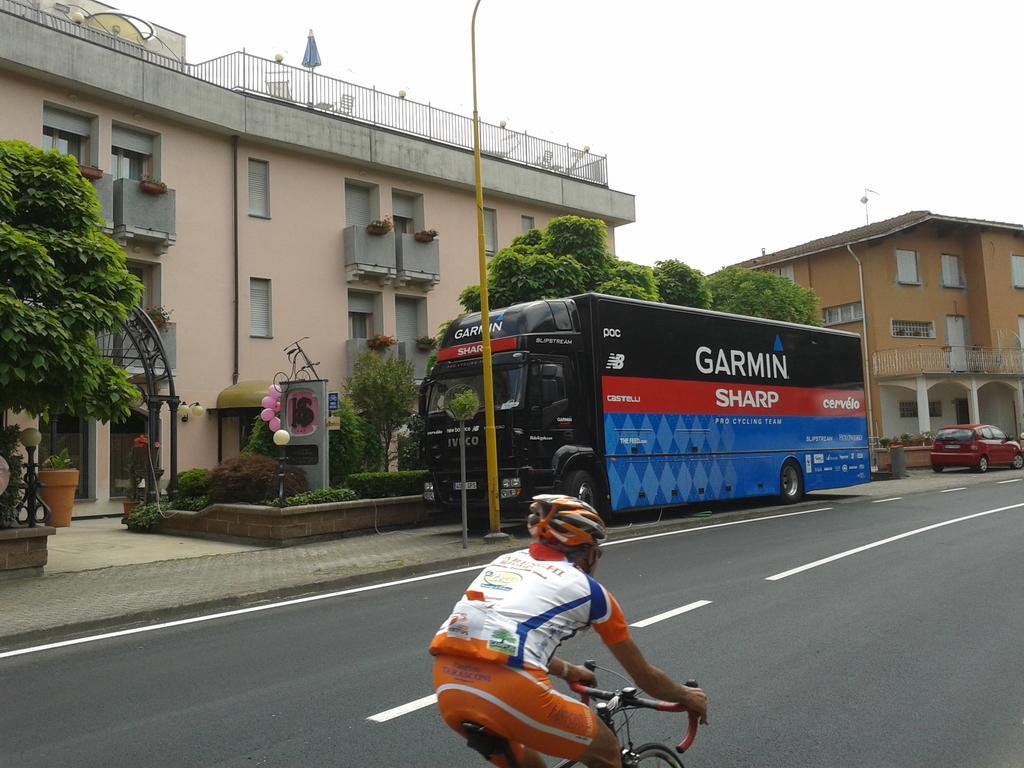 Hotel Sporting Tabiano Terme Ngoại thất bức ảnh