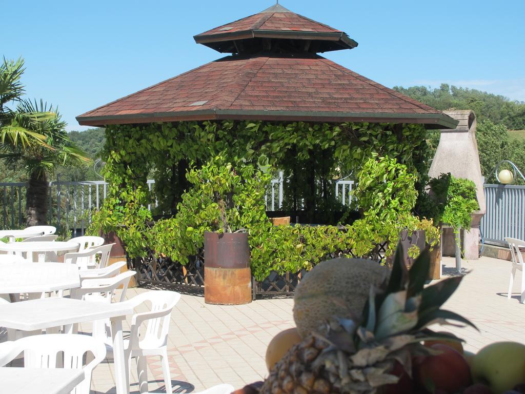 Hotel Sporting Tabiano Terme Ngoại thất bức ảnh