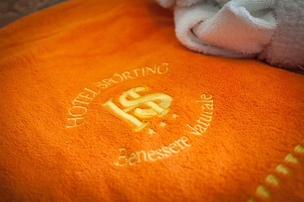 Hotel Sporting Tabiano Terme Ngoại thất bức ảnh